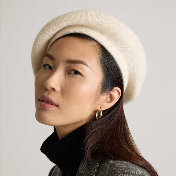 Quince Accessories - NWT - Quince Mongolian Cashmere Beret - Cream